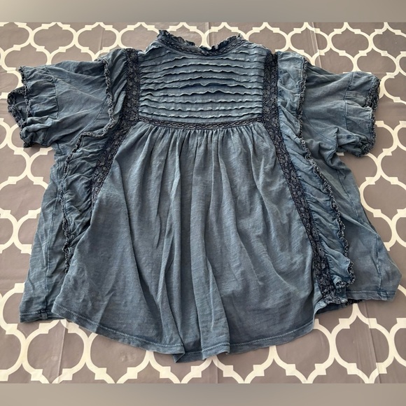 FREE PEOPLE Le Femme Ruffled Crochet shirt Chambray Blue Ruffled Women's Top - Picture 9 of 9